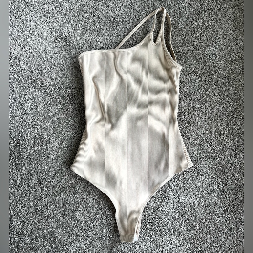 NWT One Shoulder Body suit